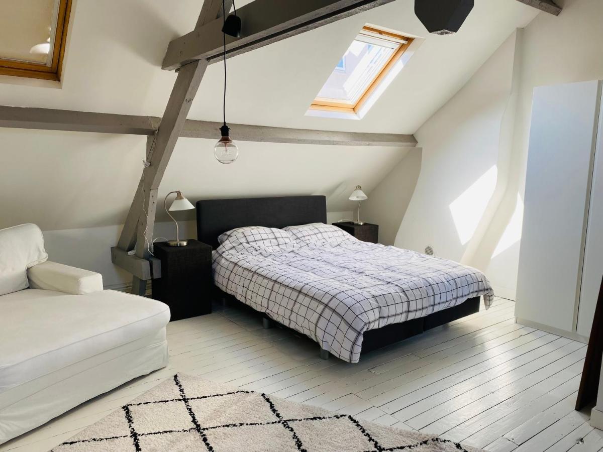O-Sea House: Herenwoning In Belle Epoque Wijk Te Oostende Екстер'єр фото